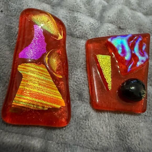 Set of 9 Red Fused Dichroic Glass Cabochons – Iridescent Art Pieces for Jewelry - Picture 6 of 16